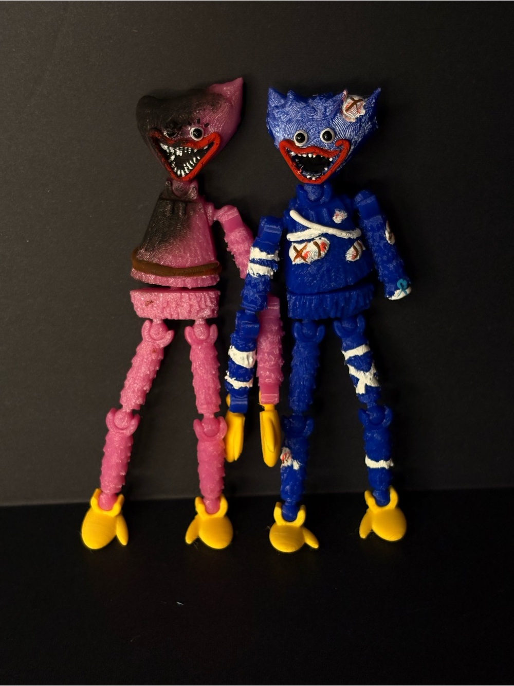 Ruined huggy Wuggy and Kissy missy articulated figures